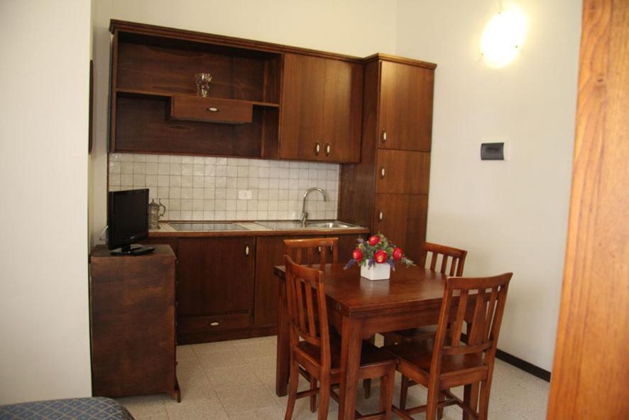 C.A.V. Residenza Prisco Apart otel Marina di Grosseto Dış mekan fotoğraf